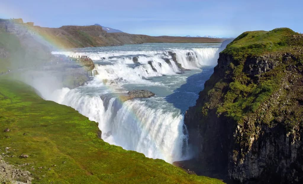 Golden Circle or South Coast? How to Choose Your Iceland Day Trip